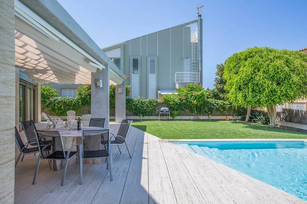 Holiday home Villa Agusmar Cala Blava